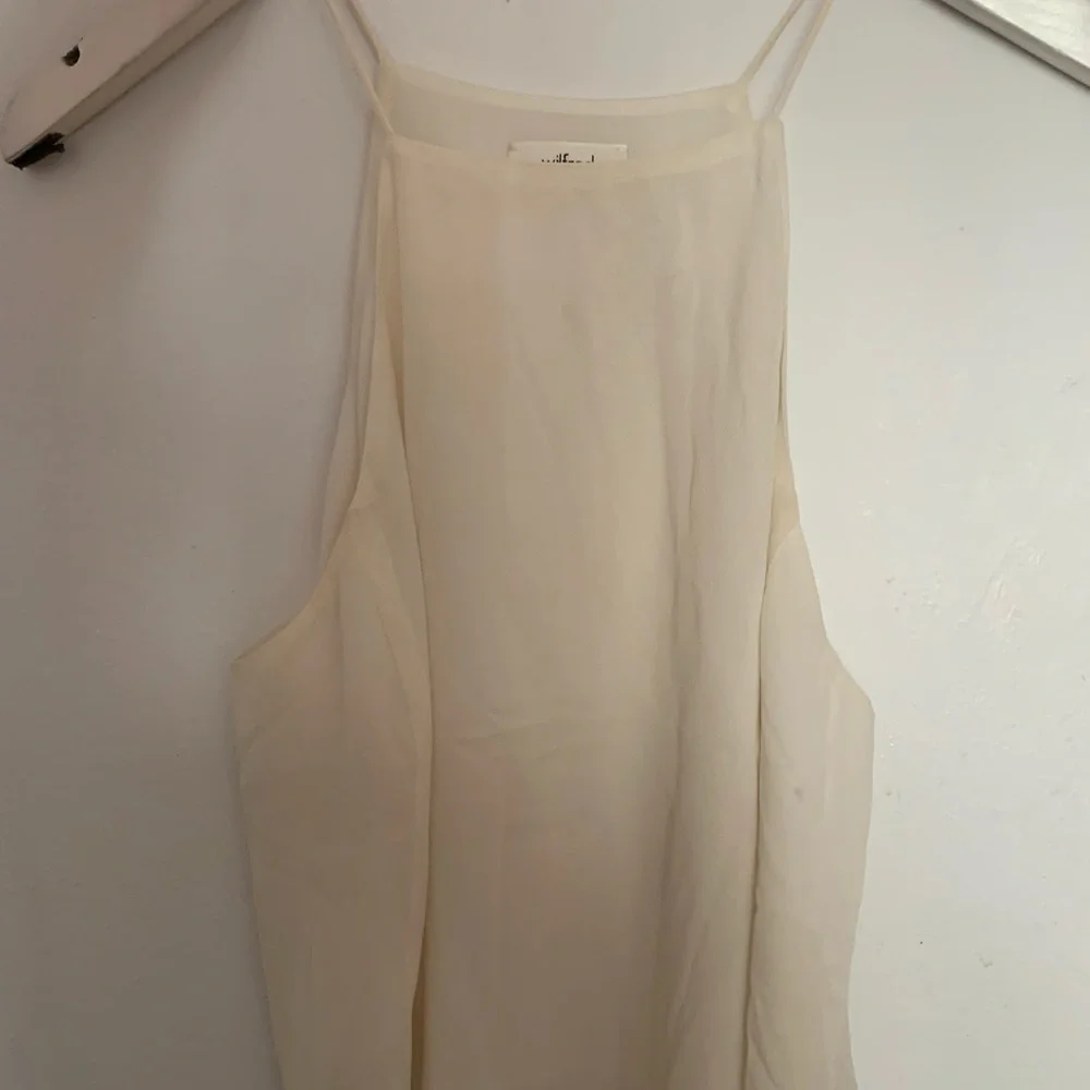 Aritzia Wilfred Silk Tank Top - Picture 2 of 5